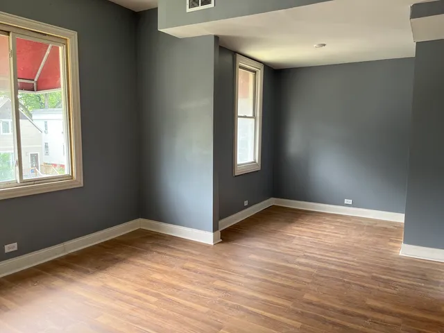 $1,350 | 648 West 60th Street, Unit 2, Chicago, IL 60621