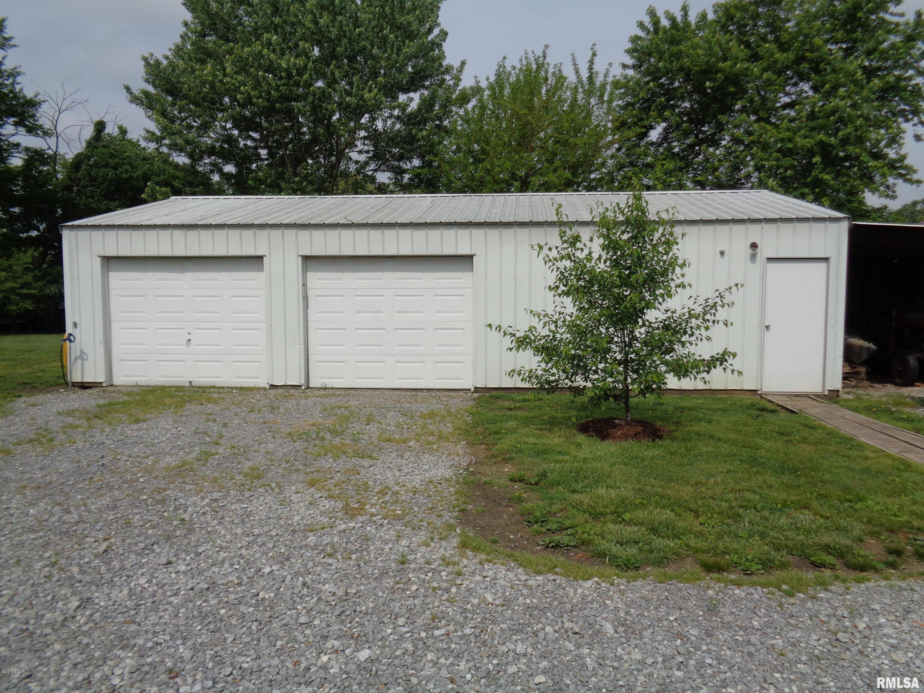 2100 Old Town Road Stonefort, IL 62987 - Photo 4 of 33 Gallery Image 4
