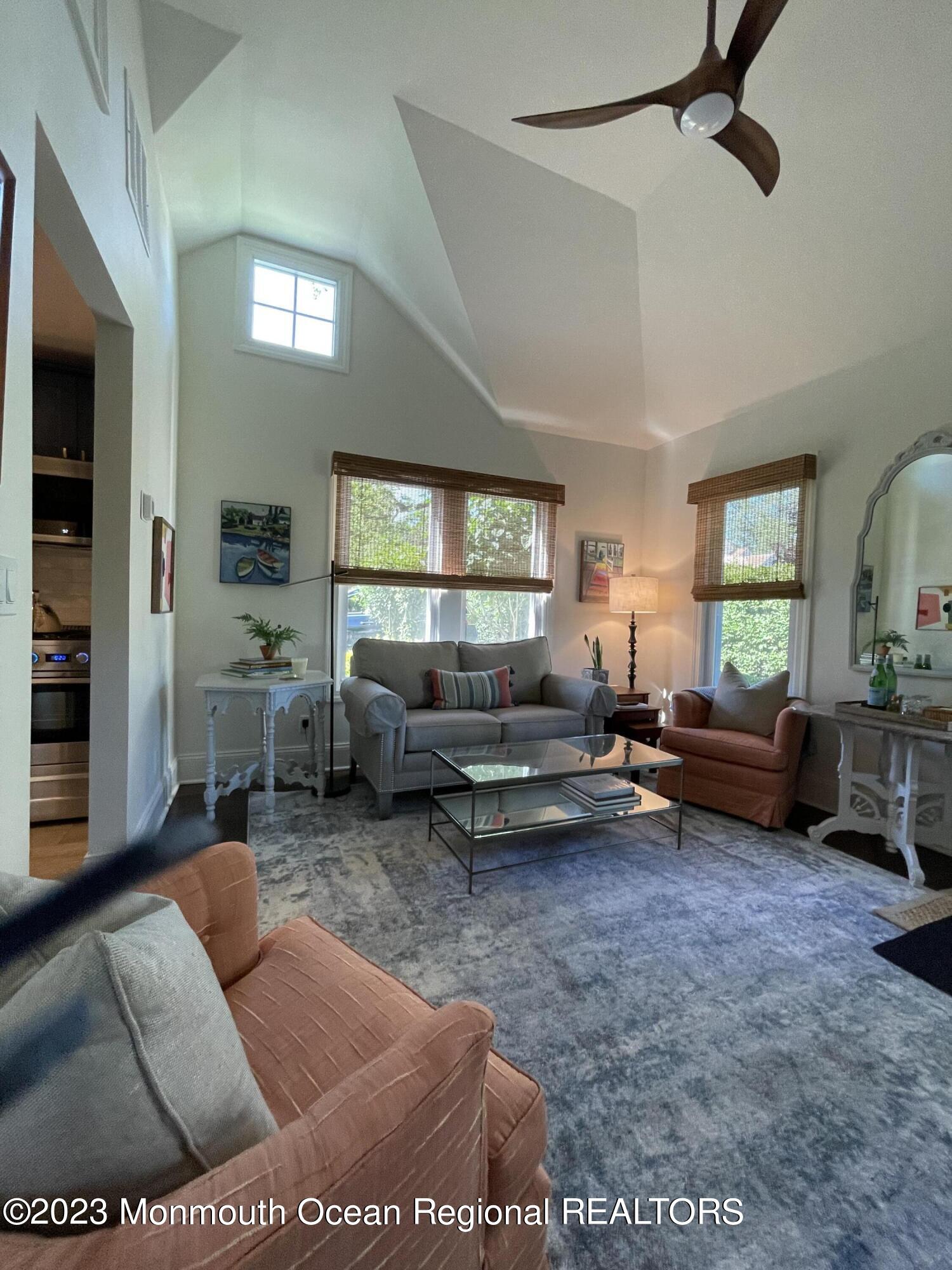 9 Tyson Lane Rumson, NJ 07760 - Photo 3 of 37 IMG_9319