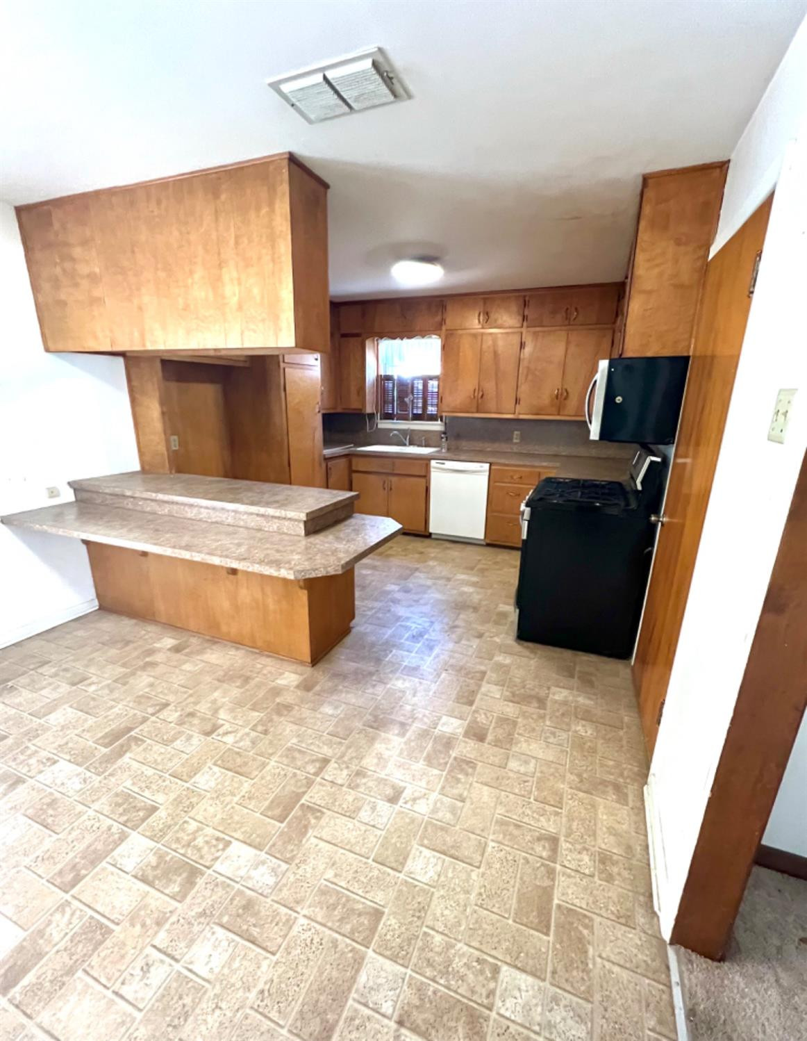 3707 25th Street Lubbock, TX 79410 - Photo 6 of 26 Photo 6