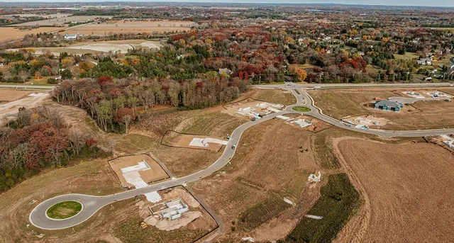 $148,990 | Lt54 West Lt54 W Ingleside Court, Oconomowoc, WI 53066