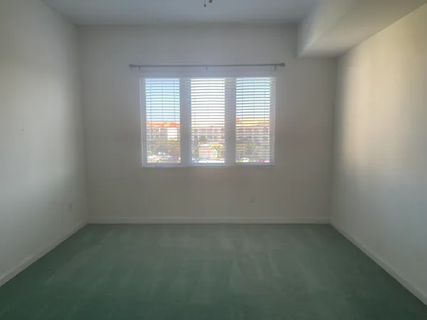 $2,400 | 1 Harbour Isle Drive East, Unit 1, Fort Pierce, FL 34949