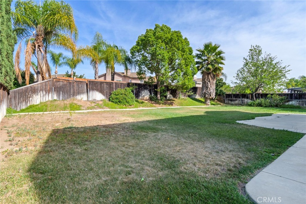 9140 Village Way Riverside, CA 92508 - Photo 35 of 37 backyard
