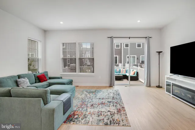 $629,900 | 18351 Moss Garden Road, Dumfries, VA 22026