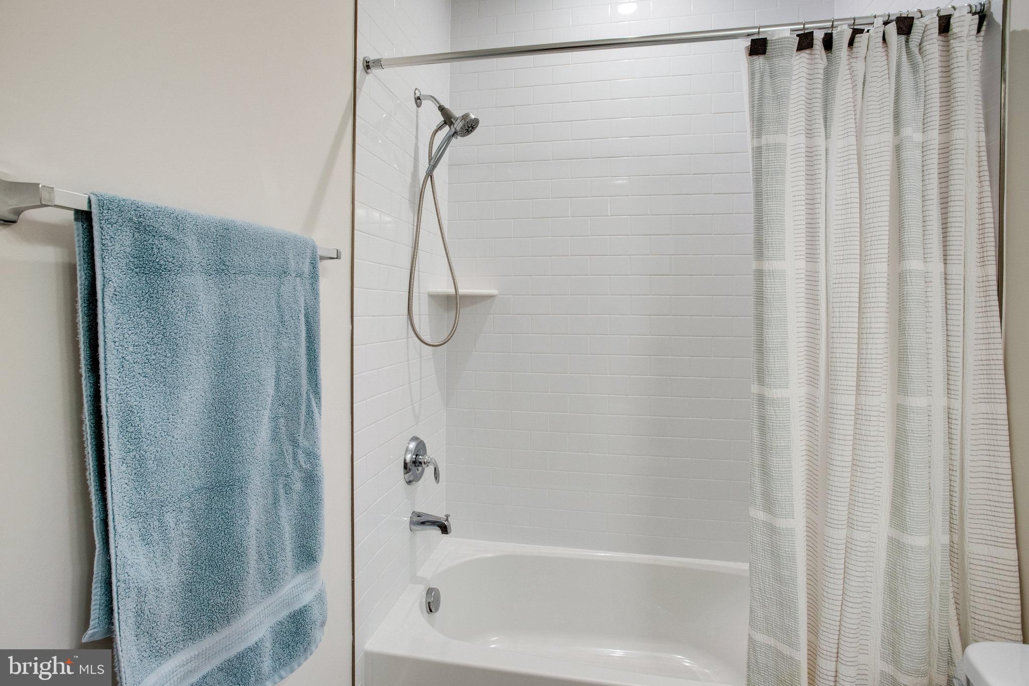 18351 Moss Garden Road Dumfries, VA 22026 - Photo 23 of 41