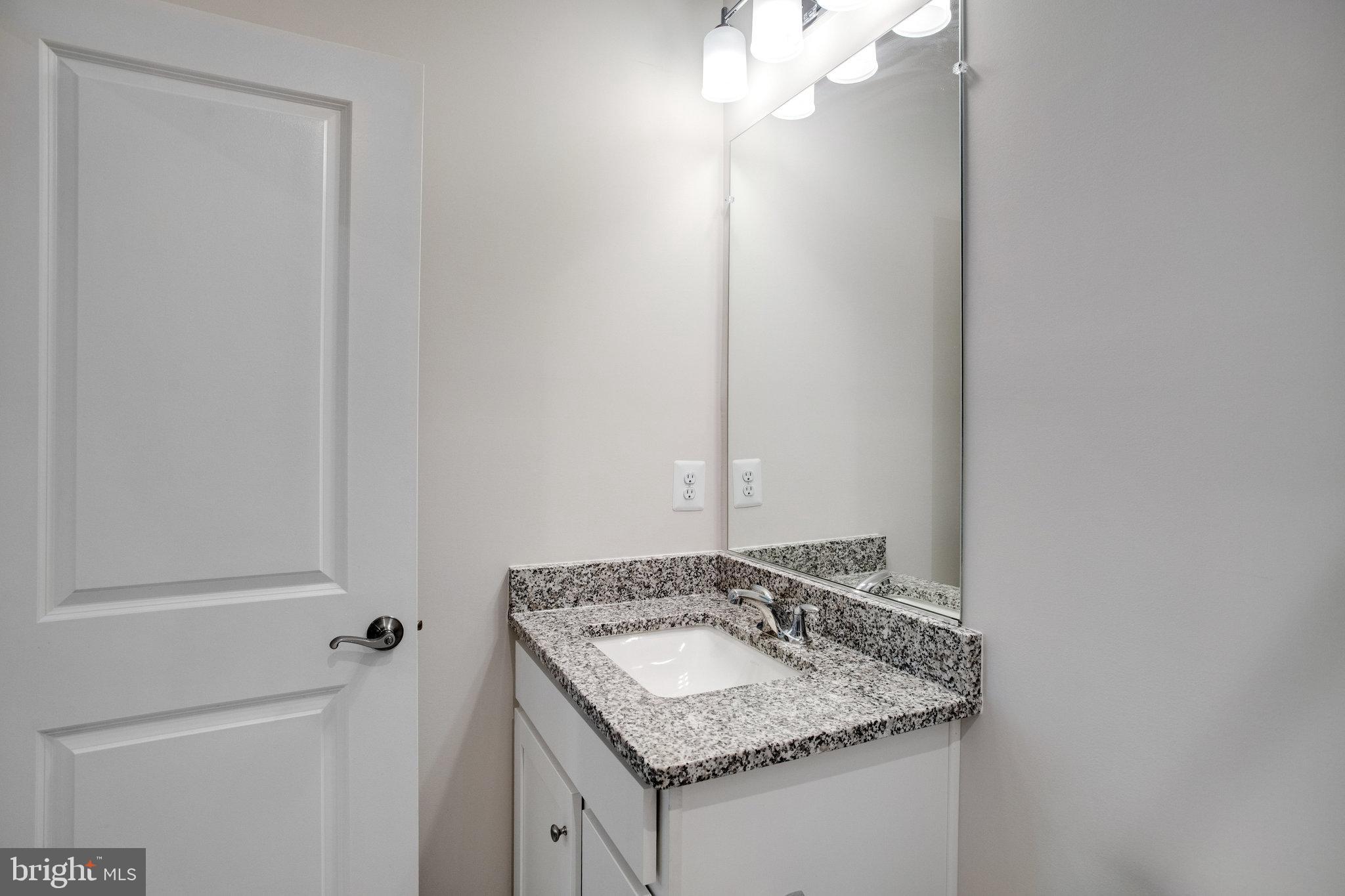 18351 Moss Garden Road Dumfries, VA 22026 - Photo 34 of 41