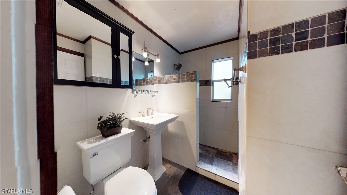 1640 Coronado Road Fort Myers, FL 33901 - Photo 18 of 21 Gallery Image 18