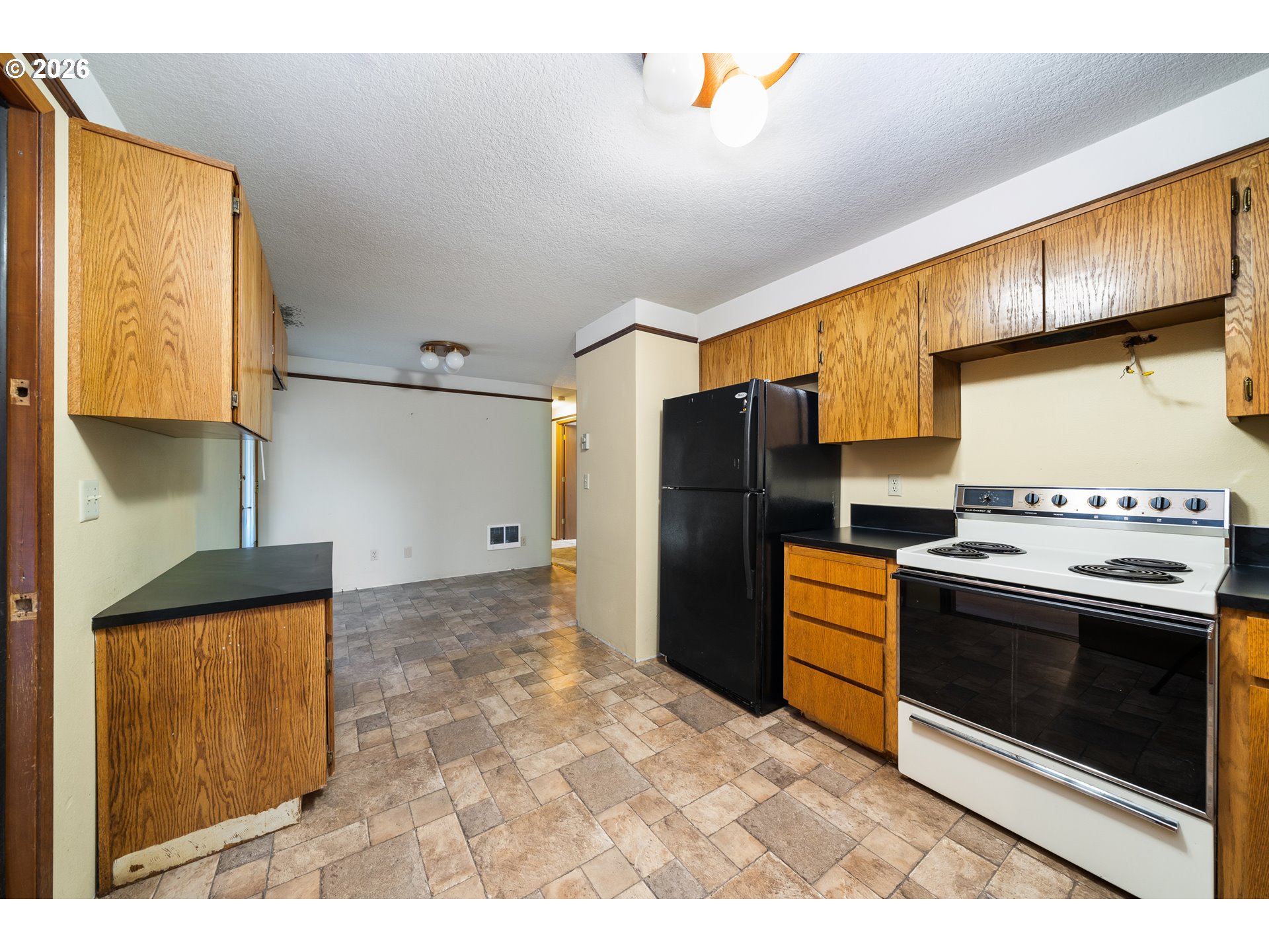 355 North Chinook Cannon Beach, OR 97110 - Photo 15 of 17