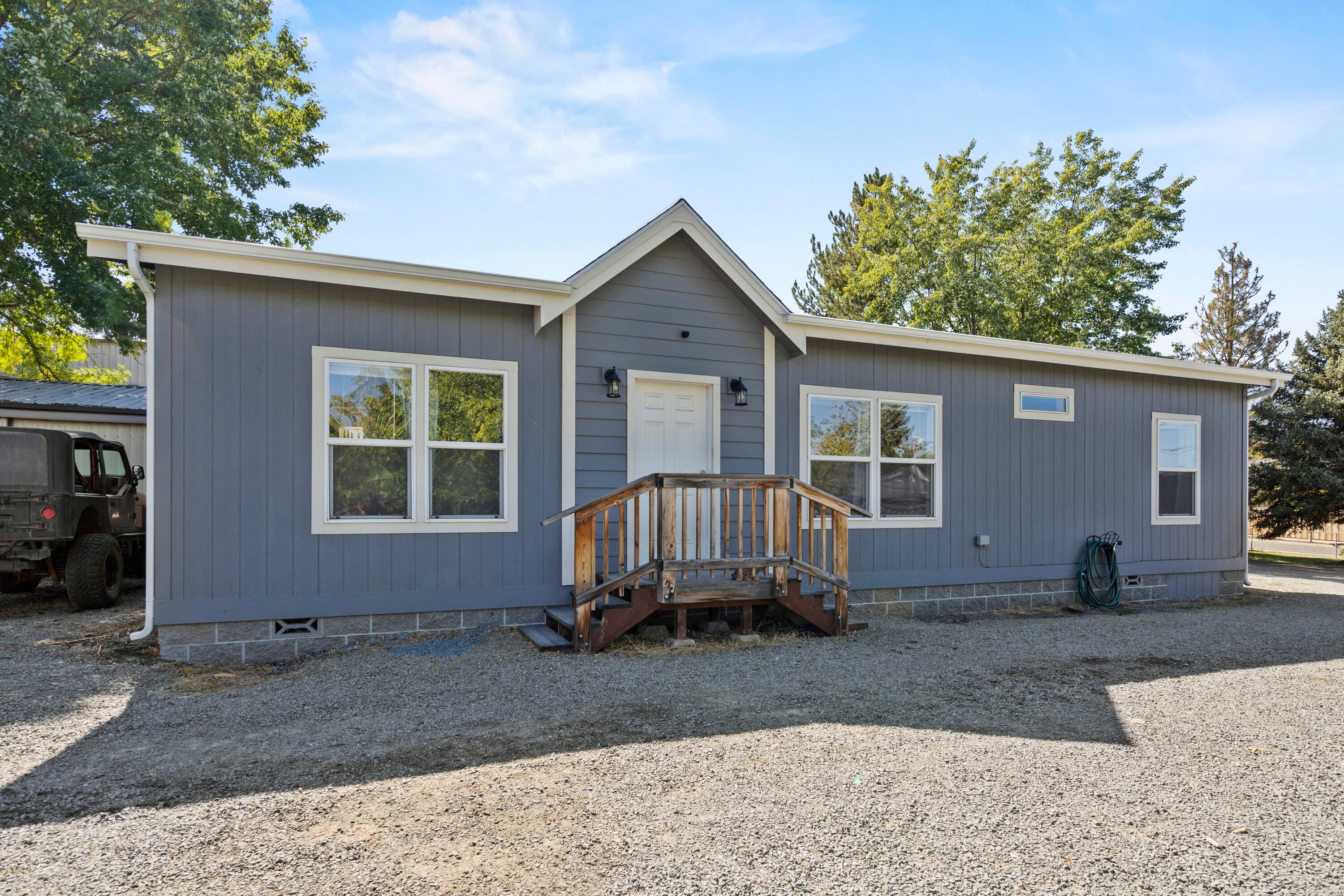 201 East Rapp Road Talent, OR 97540 - Photo 2 of 33 201 E Rapp Road - 26