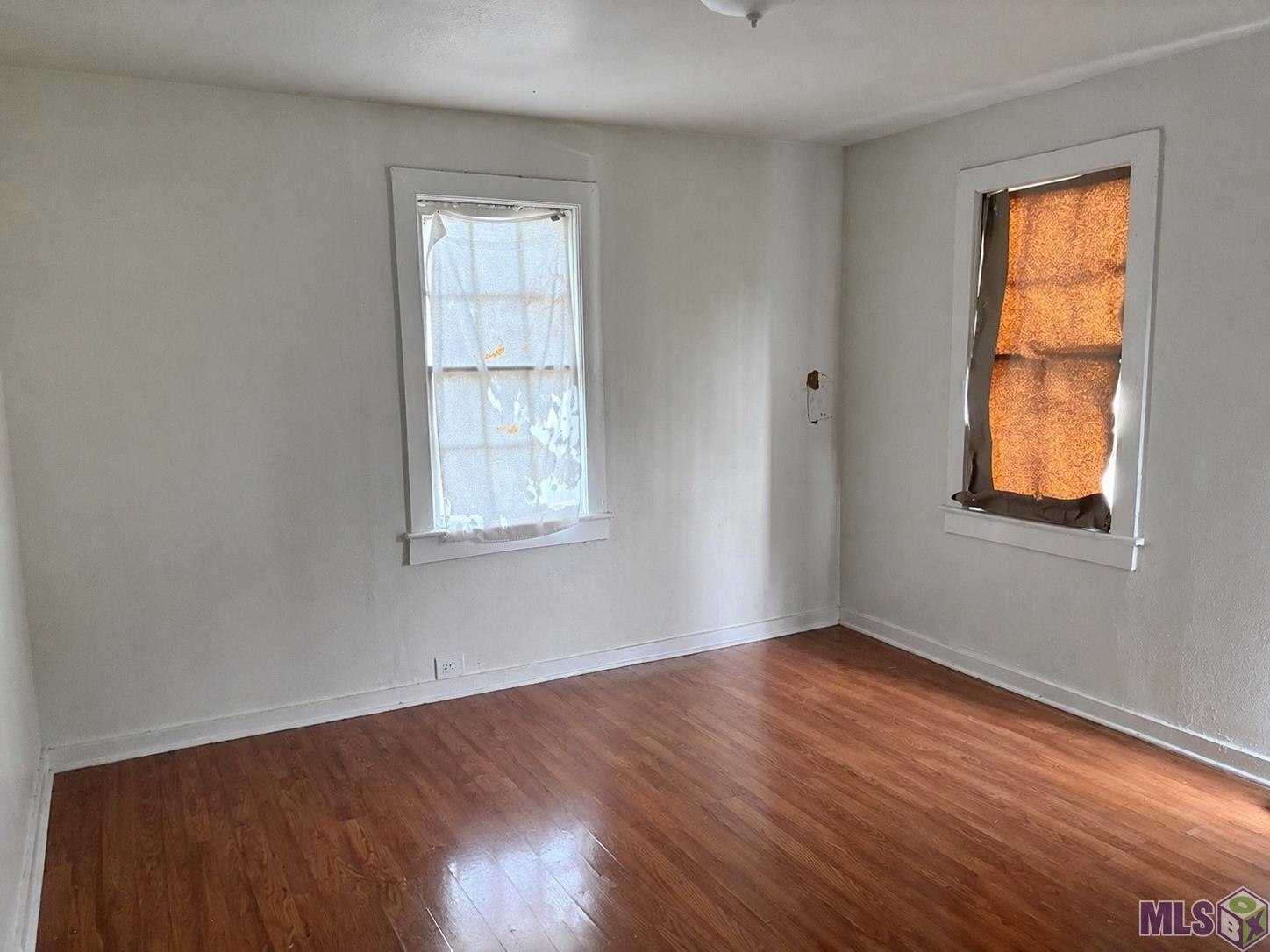 4562 Cadillac Street Baton Rouge, LA 70811 - Photo 2 of 6 Livingroom