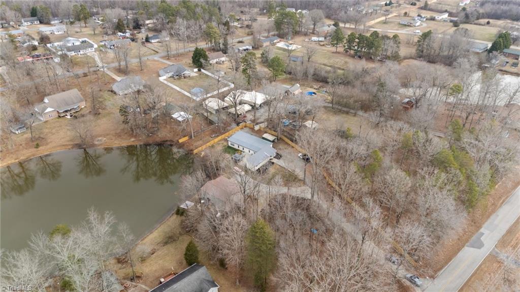 901 Decker Road Thomasville, NC 27360 - Photo 26 of 31