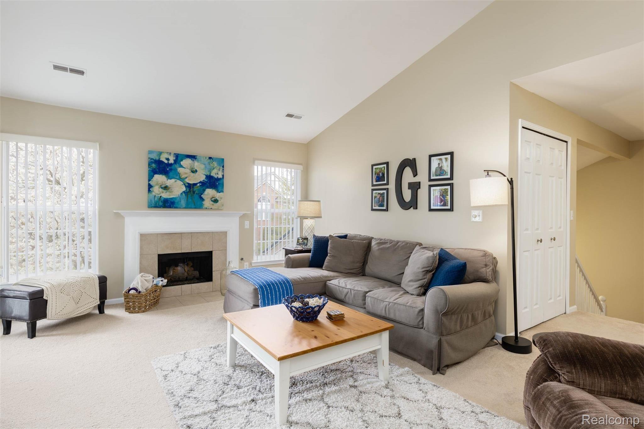 3370 Tremonte Circle, Unit 185 Rochester, MI 48306 - Photo 4 of 34 3370 Tremonte Cir Living Room #2.jpg