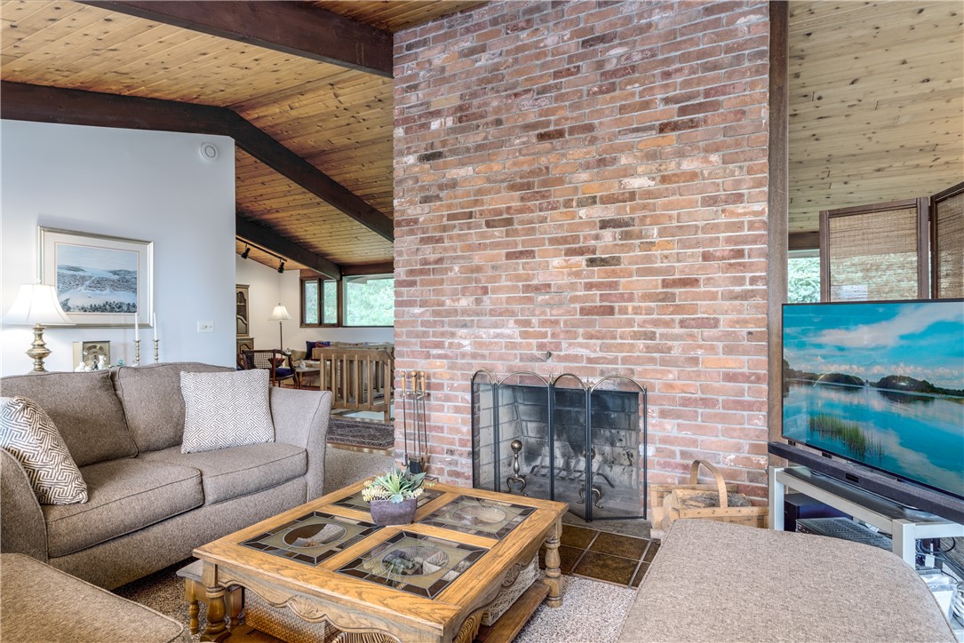 1950 Boston Neck Road North Kingstown, RI 02874 - Photo 14 of 42 Living room