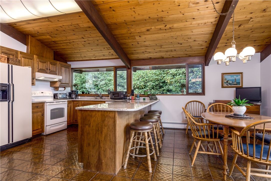 1950 Boston Neck Road North Kingstown, RI 02874 - Photo 20 of 42 Kitchen