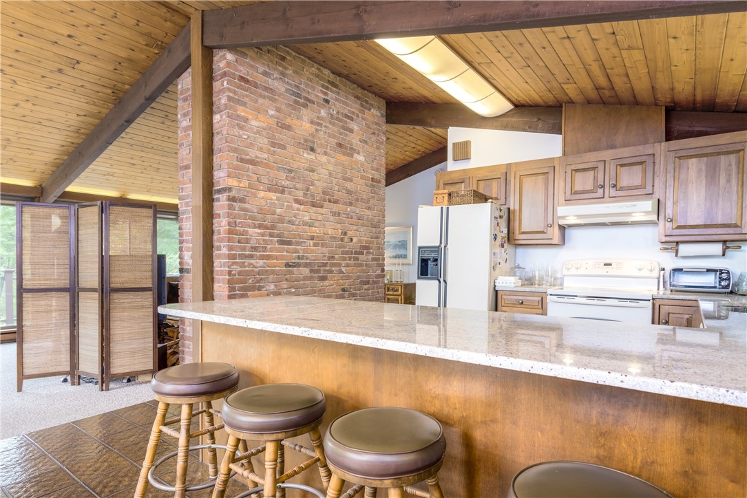 1950 Boston Neck Road North Kingstown, RI 02874 - Photo 21 of 42 Kitchen with eating area