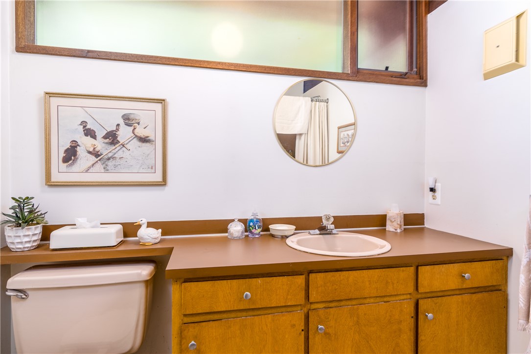 1950 Boston Neck Road North Kingstown, RI 02874 - Photo 32 of 42 Bath room