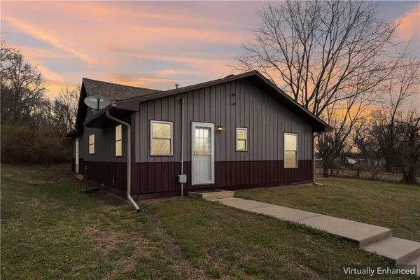 $285,000 | 13382 Northwest Oak Street, Amsterdam, MO 64723