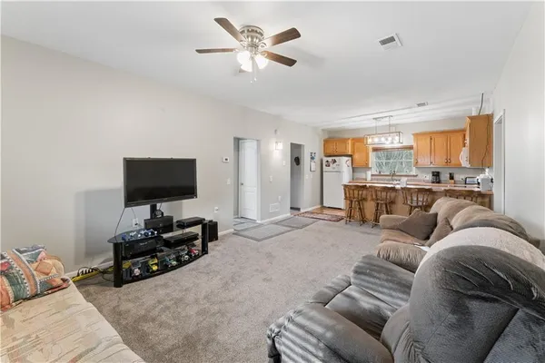 $285,000 | 13382 Northwest Oak Street, Amsterdam, MO 64723