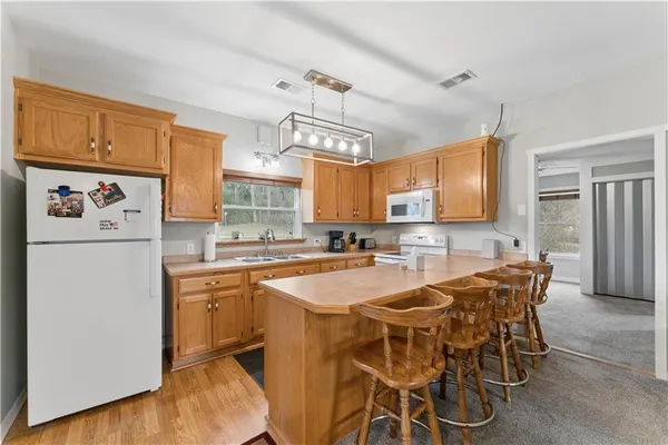 $285,000 | 13382 Northwest Oak Street, Amsterdam, MO 64723