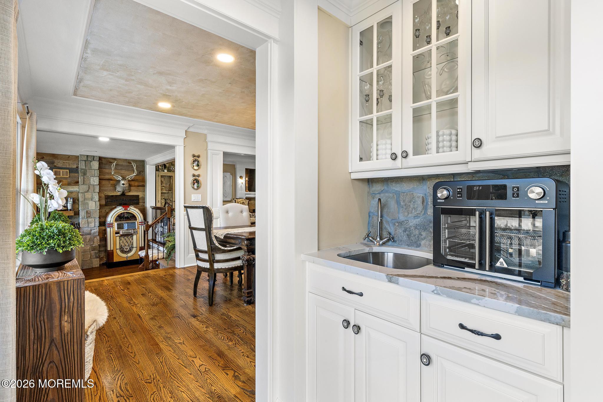 57 Beaver Dam Road Colts Neck, NJ 07722 - Photo 22 of 79 57 Beaver Dam Rd (51)