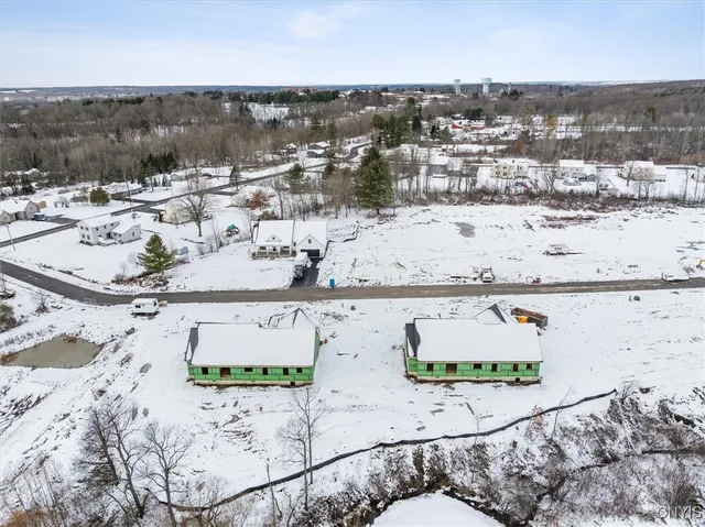 $615,000 | 104 Stonebrooke Drive, New Hartford, NY 13413