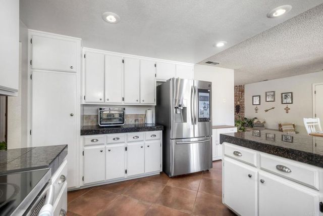 $1,177,777 | 554 Taylor Street, Vista, CA 92084