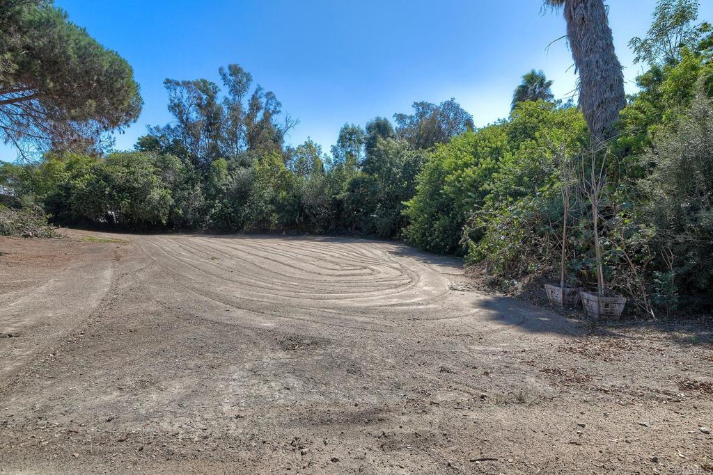 554 Taylor Street Vista, CA 92084 - Photo 31 of 51 a view of white and red house