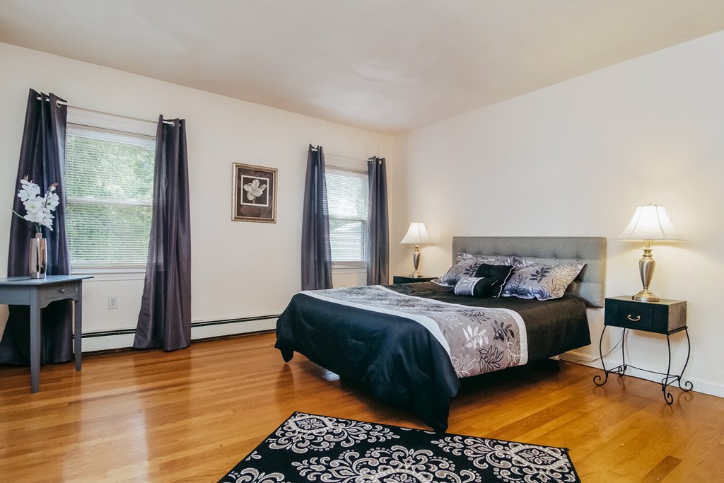 44 Hanson Road Newton, MA 02459 - Photo 12 of 21