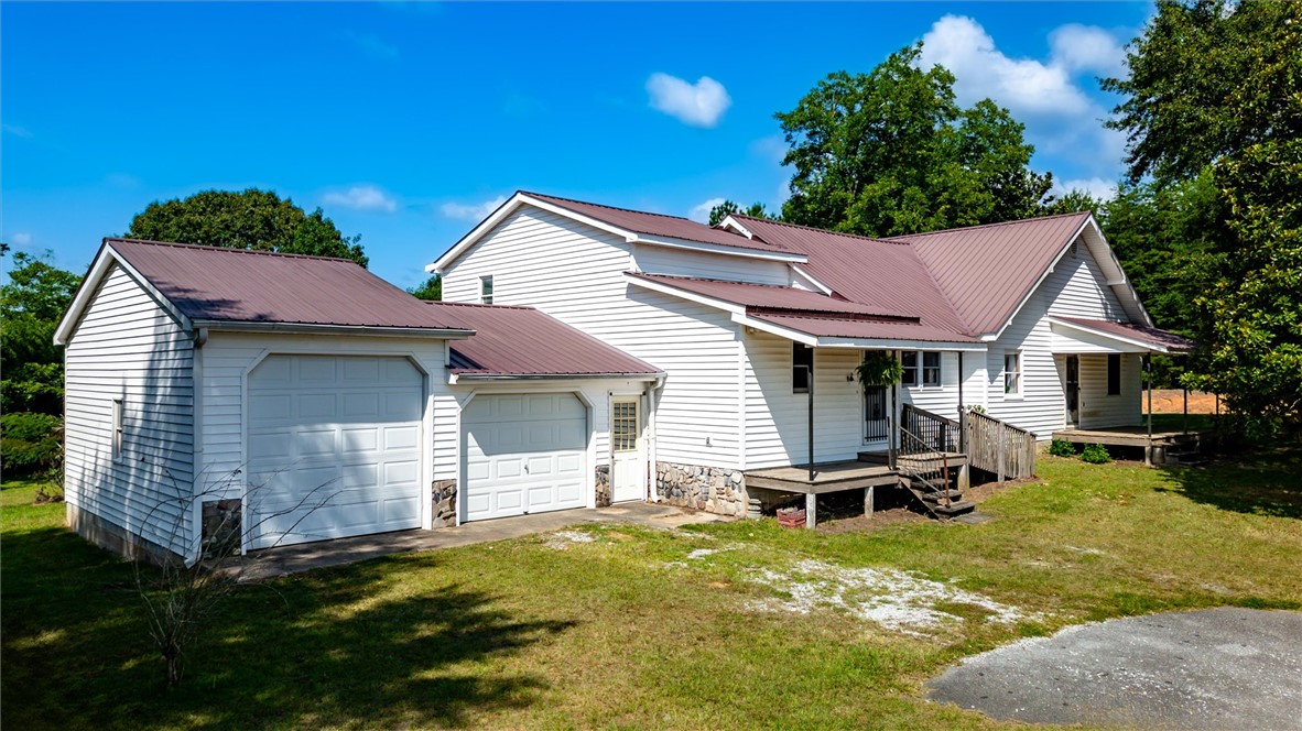 102 Muller Road Walhalla, SC 29691 - Photo 1 of 28 Gallery Image 1