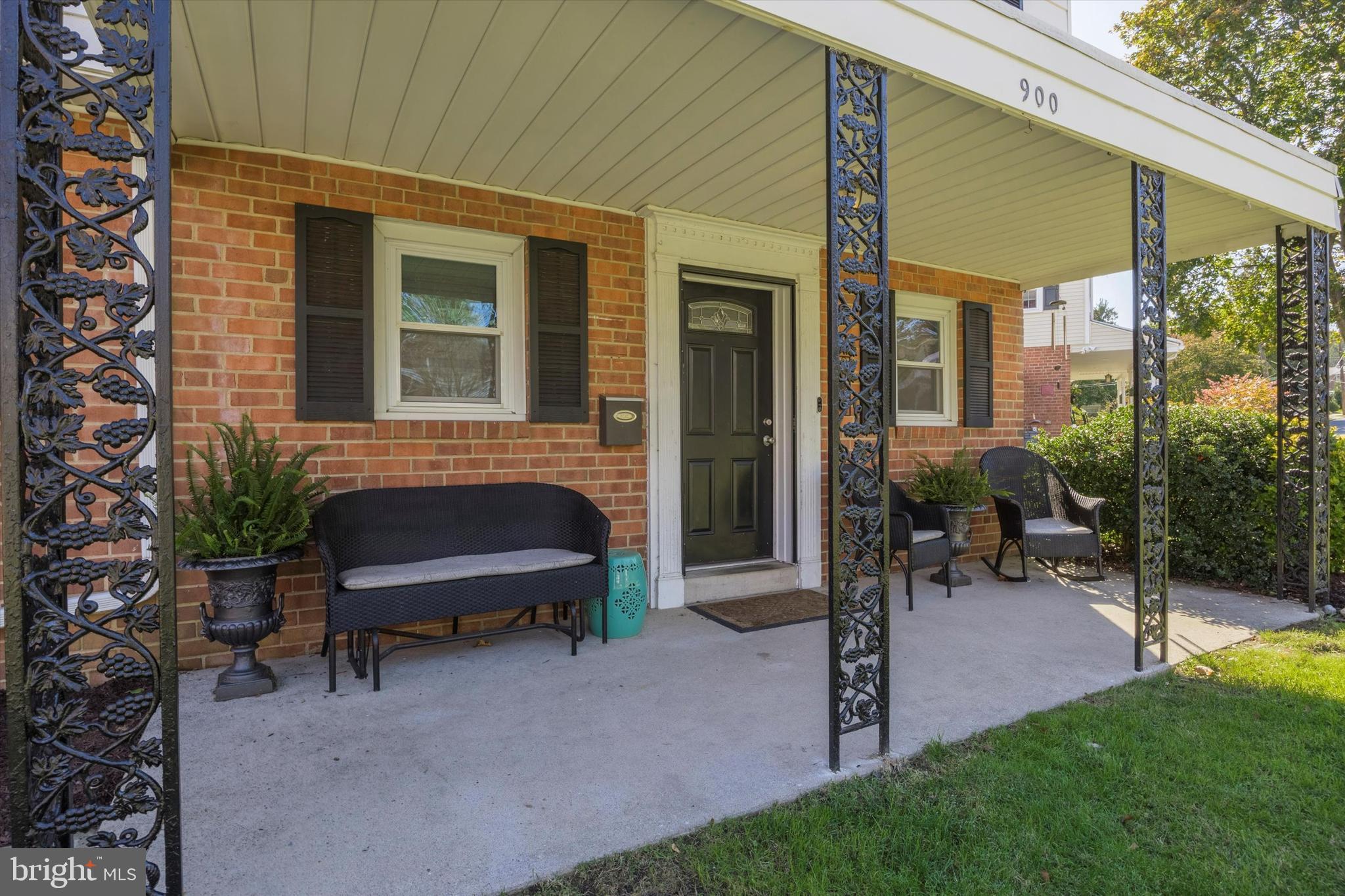 900 Glenroy Road Philadelphia, PA 19128 - Photo 5 of 34