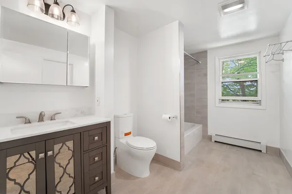 $2,300 | 40 Grand Street, Binghamton, NY 13903