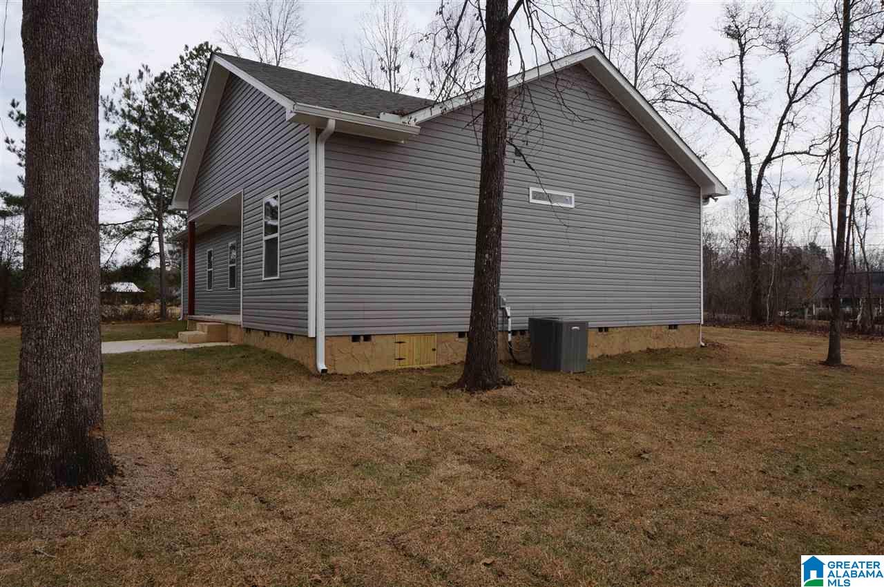 205 Fulton Circle Sylacauga, AL 35150 - Photo 10 of 31
