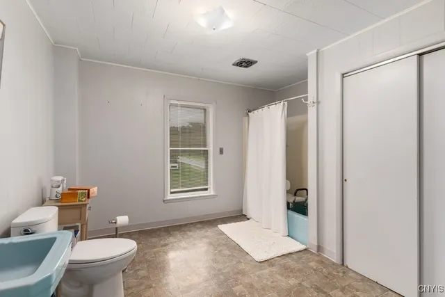 $179,000 | 101 South Main Street, Fairfield, NY 13406