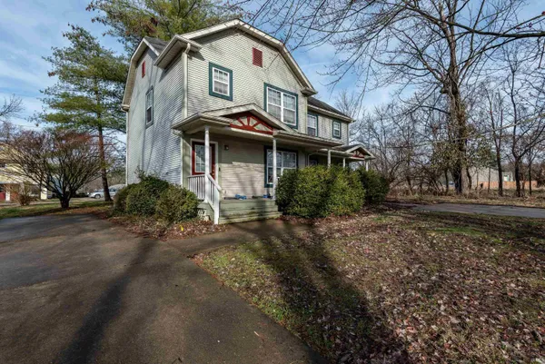 $425,000 | 1231-1233 East Tylers Turn, Bloomington, IN 47401
