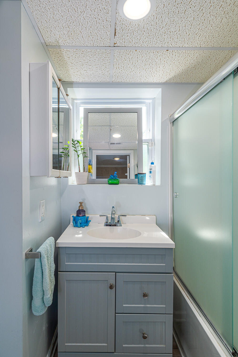 3902 Laird Lane Chattanooga, TN 37415 - Photo 28 of 41 Bathroom - Lower Level
