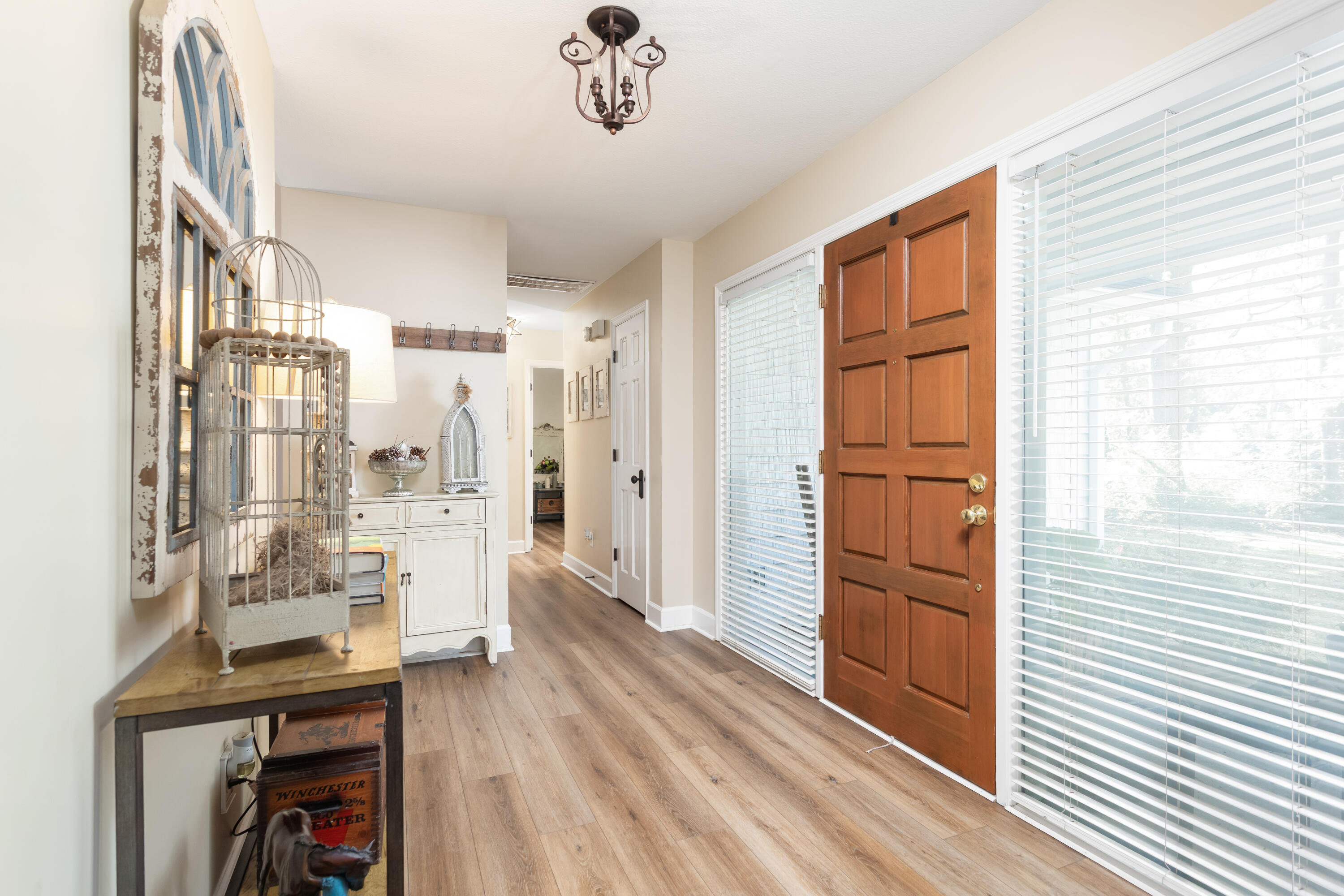 1159 Shilling Place Mount Pleasant, SC 29464 - Photo 11 of 27 1159ShillingPlace_MaxPhotography-12