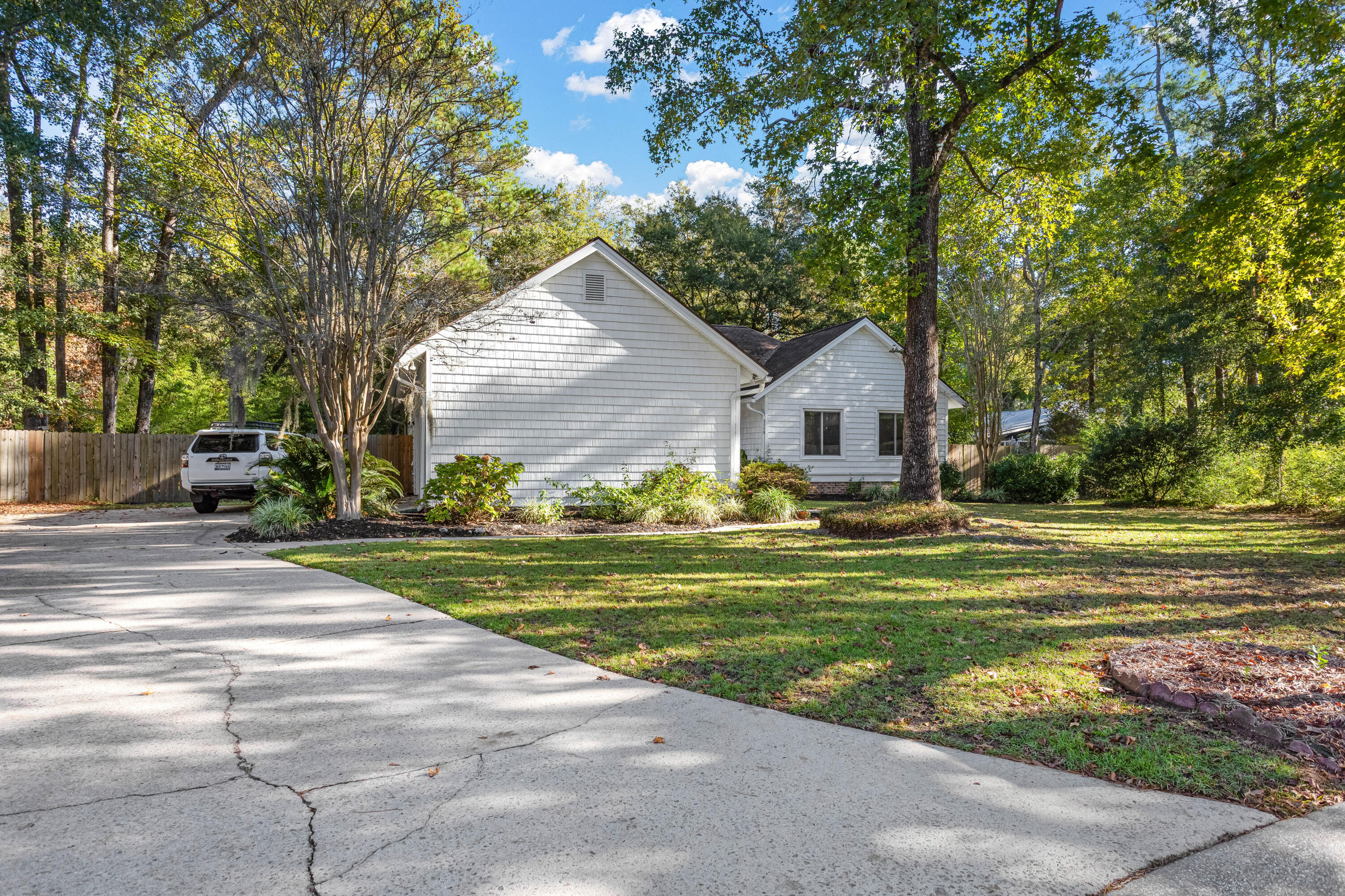 1159 Shilling Place Mount Pleasant, SC 29464 - Photo 2 of 27 1159ShillingPlace_MaxPhotography-2