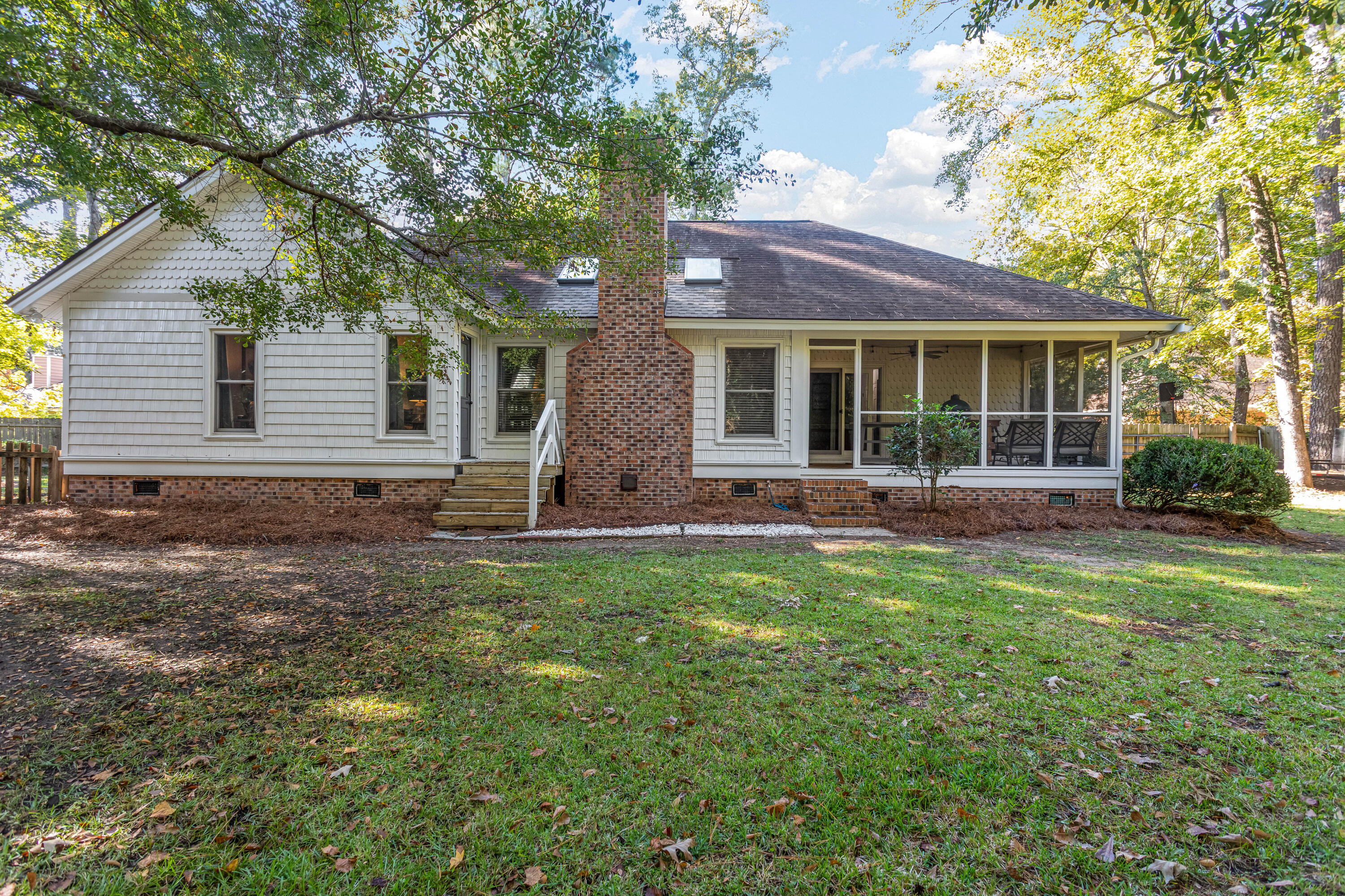 1159 Shilling Place Mount Pleasant, SC 29464 - Photo 23 of 27 1159ShillingPlace_MaxPhotography-25