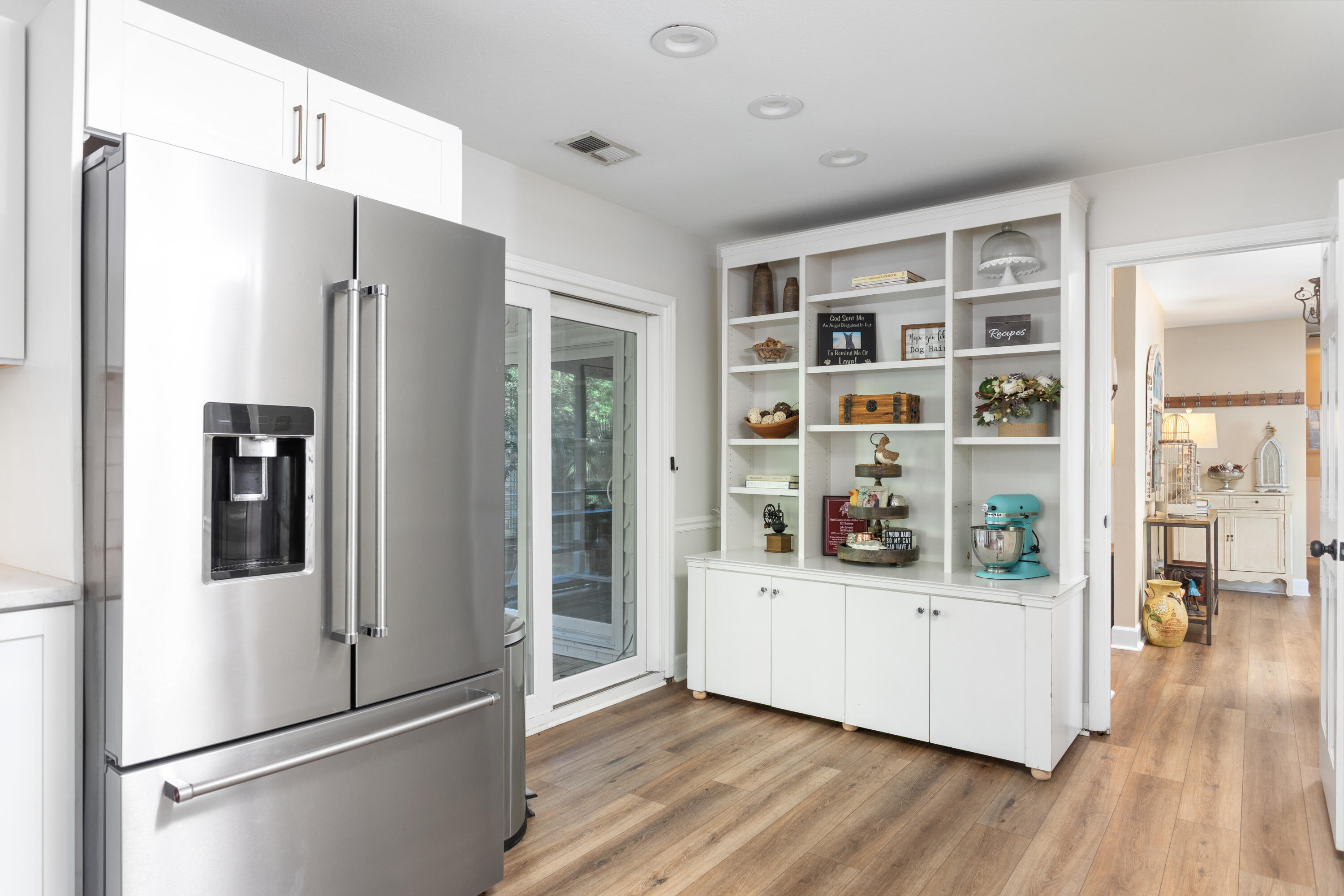 1159 Shilling Place Mount Pleasant, SC 29464 - Photo 7 of 27 1159ShillingPlace_MaxPhotography-8