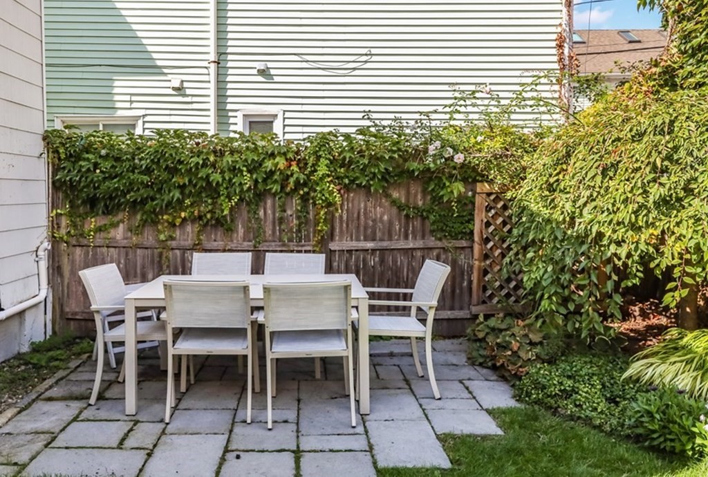 169 Spring Street Cambridge, MA 02141 - Photo 15 of 17