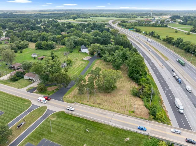 $499,900 | 7879 Newburg Road, Rockford, IL 61108