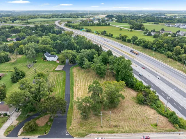 $499,900 | 7879 Newburg Road, Rockford, IL 61108