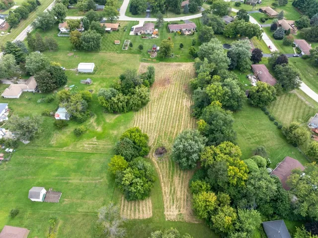 $499,900 | 7879 Newburg Road, Rockford, IL 61108