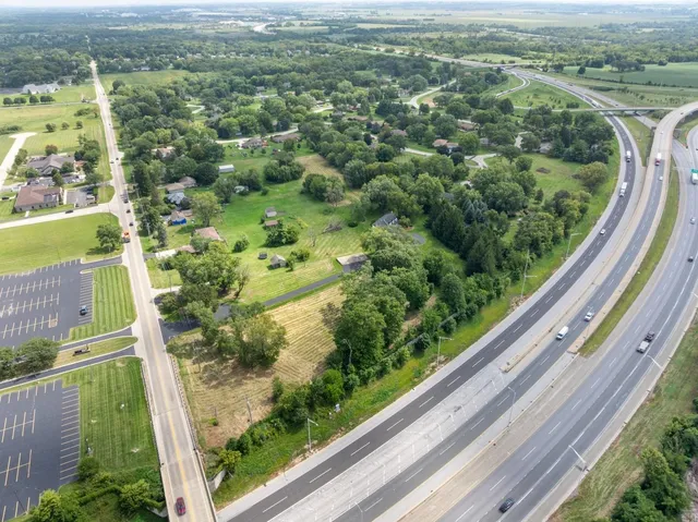 $499,900 | 7879 Newburg Road, Rockford, IL 61108