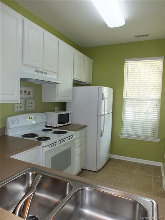 830 Gentlewinds Court, Unit 830 Fort Mill, SC 29708 - Photo 3 of 11