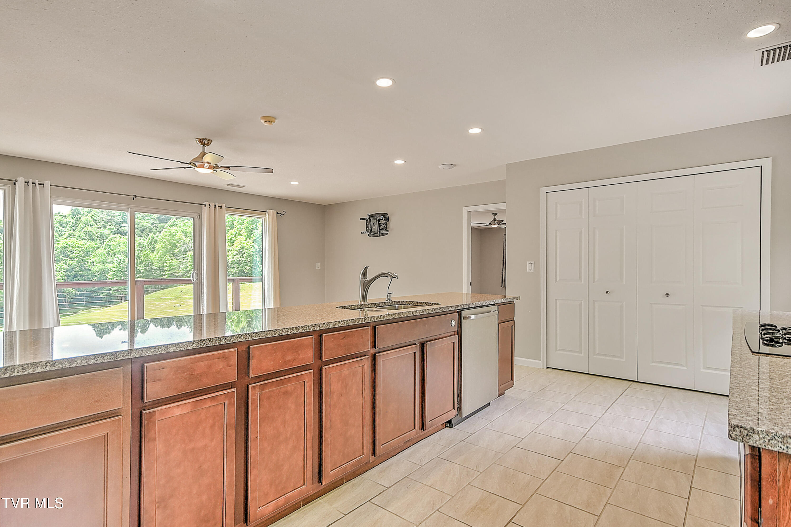 4125 Pine Orchard Road Butler, TN 37640 - Photo 14 of 86 4125 Pine Orchard LC-50