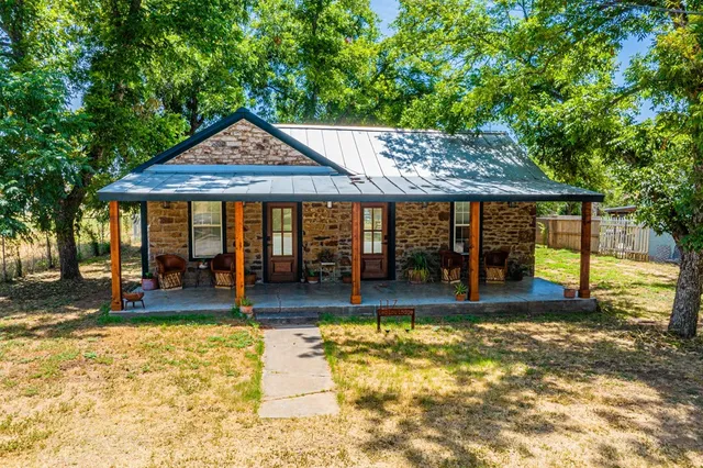 $375,000 | 117 Robin Avenue, Mason, TX 76856