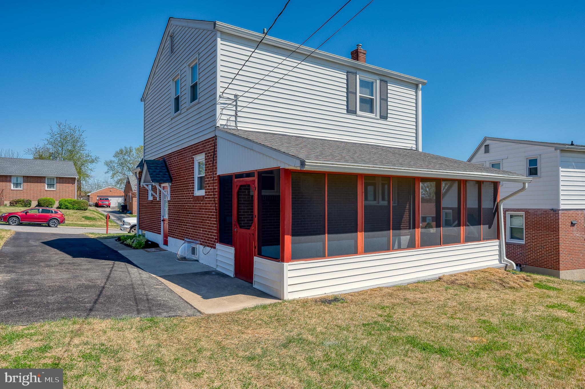 8029 Neighbors Avenue Rosedale, MD 21237 - Photo 9 of 42 SCREENED-IN PATIO