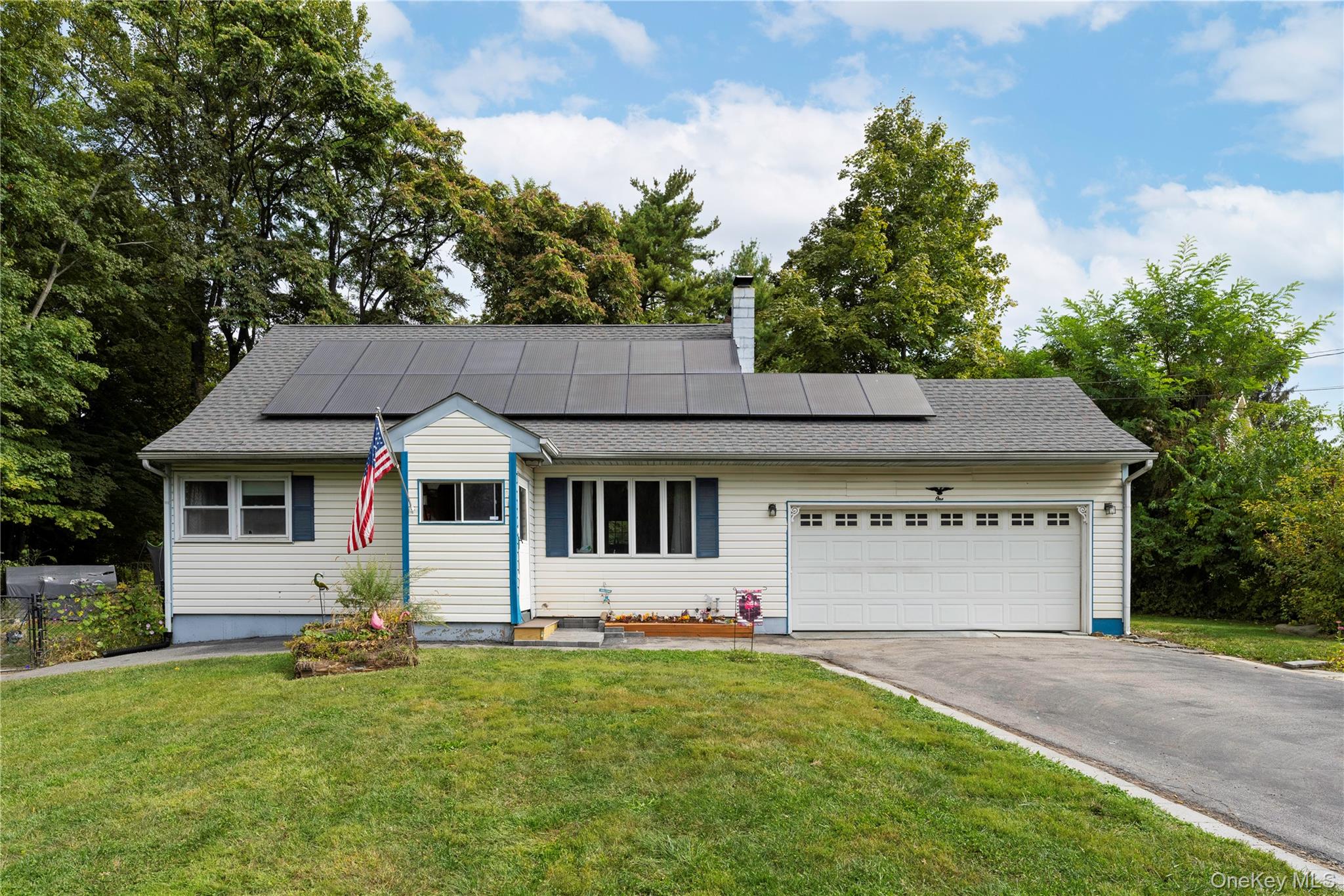 Open House: Sunday, Nov 16:  1-3 pm