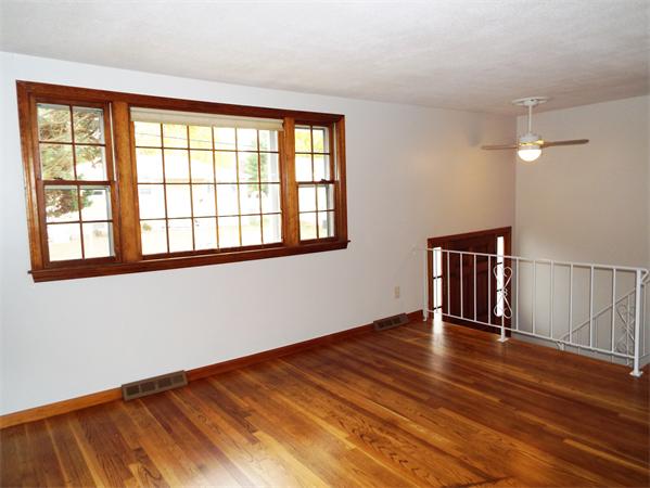 21 Mohawk Path Bellingham, MA 02019 - Photo 5 of 25 Gallery Image 5